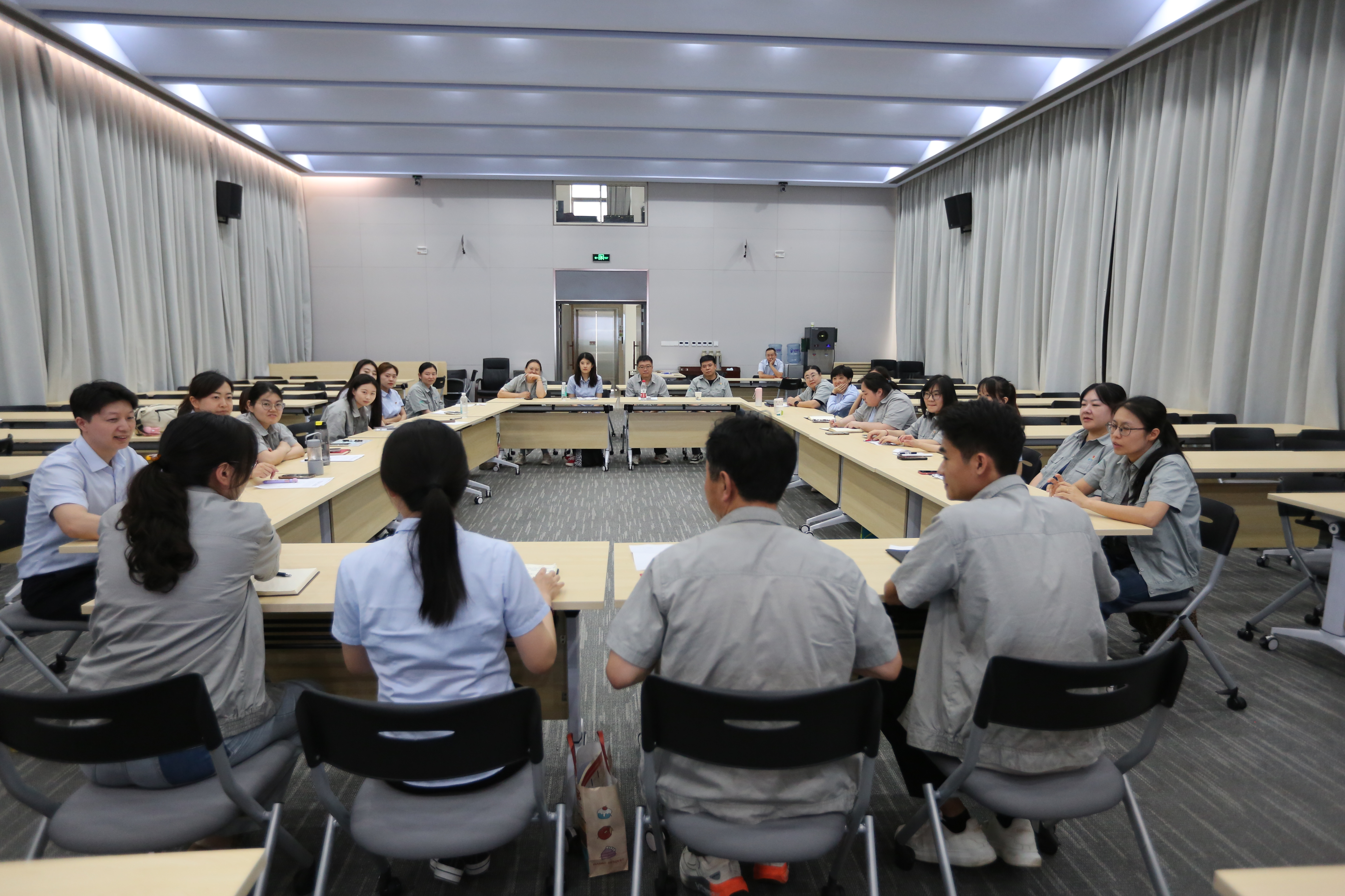 黨務(wù)培訓(xùn)“新”意濃—— 濟(jì)南水務(wù)集團(tuán)“遇見(jiàn)不一樣的黨務(wù)培訓(xùn)”暨“我來(lái)講黨務(wù)” 活動(dòng)第四課成功開(kāi)展